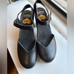 Swedish hasbeens-  Black Leather Clog Maryjane’s